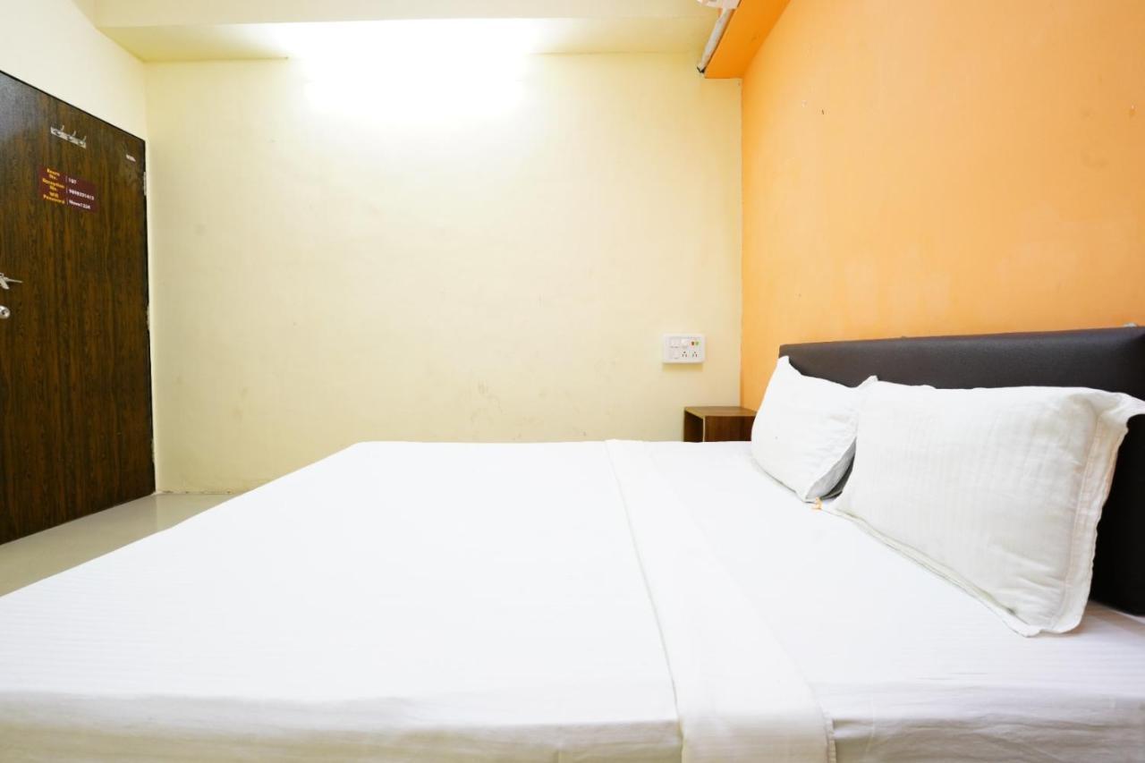 Hotel Nova Rooms Atlanta Shopping Surat Exterior photo