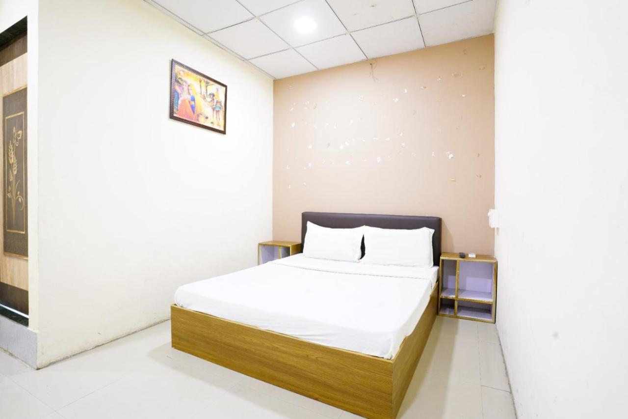 Hotel Nova Rooms Atlanta Shopping Surat Exterior photo