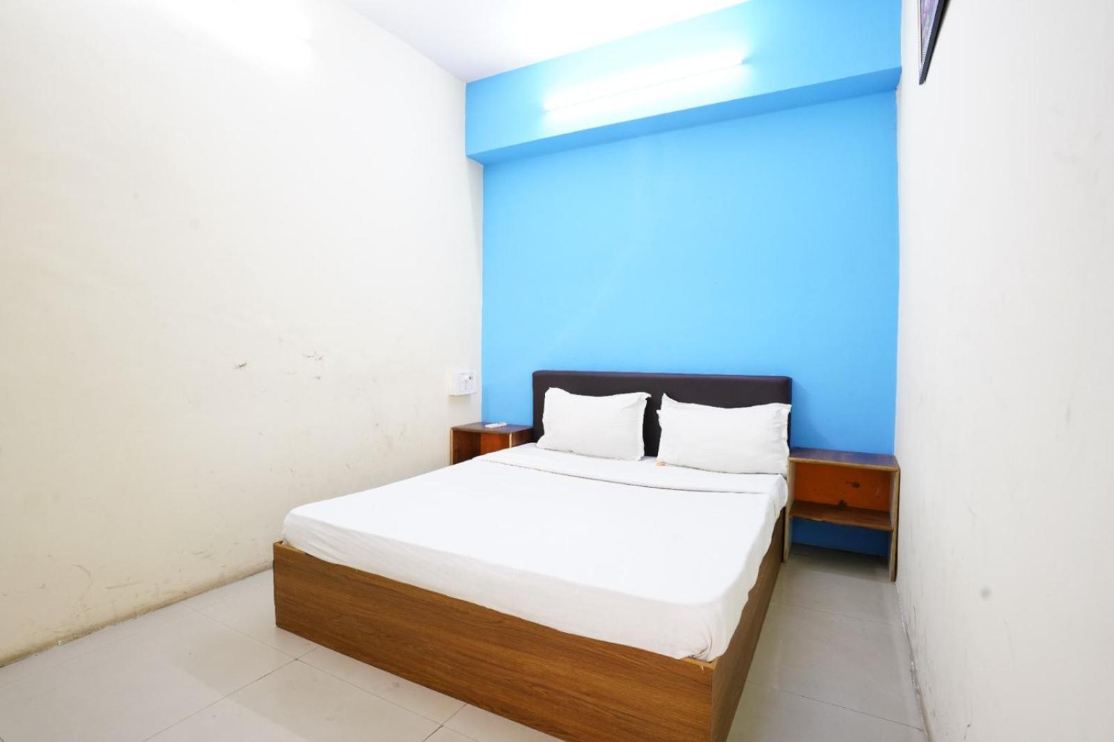 Hotel Nova Rooms Atlanta Shopping Surat Exterior photo